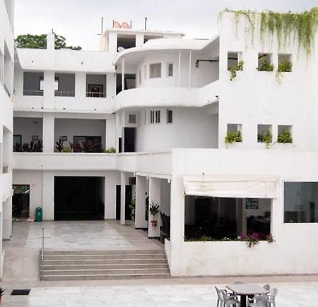 Alka Hotel Udaipur Exterior photo